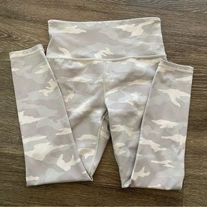 ATHLETA Elation Camo 7/8 Tight